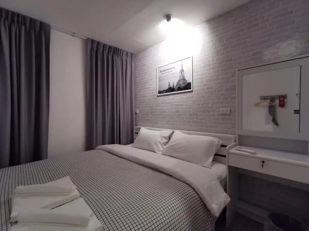 White House Hostel - photo 4