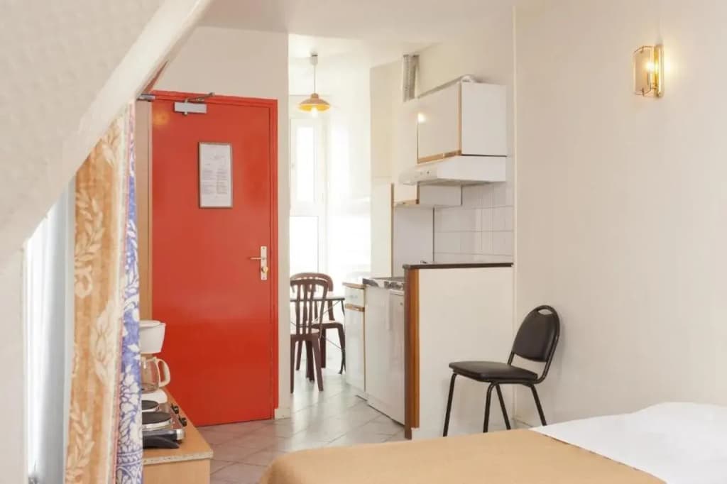 Ferney République Hotel - photo 20