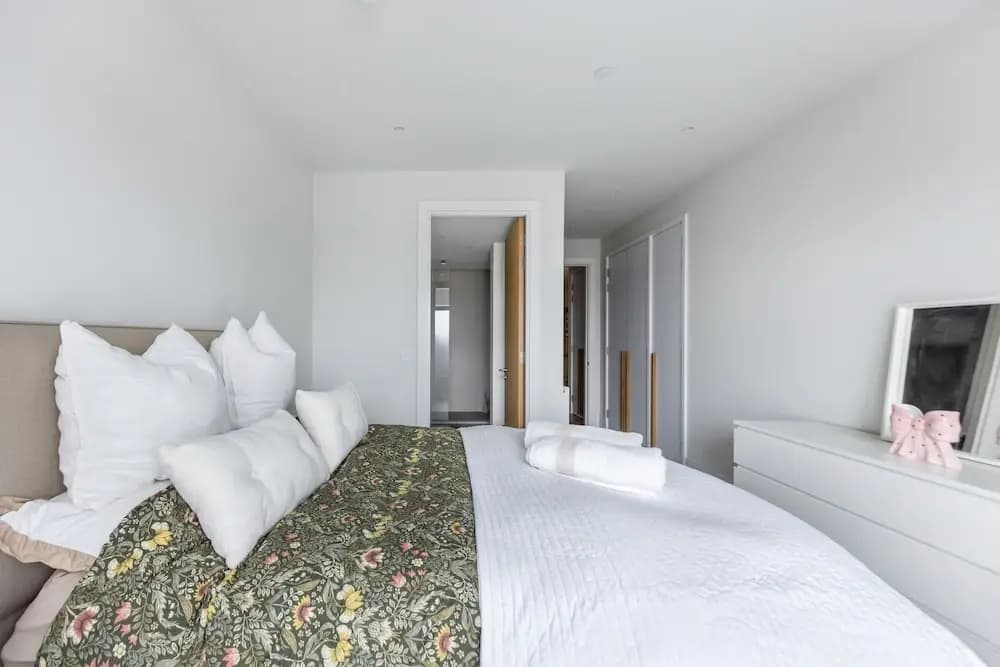 Central 3BR by Edinburgh Castle - photo 4