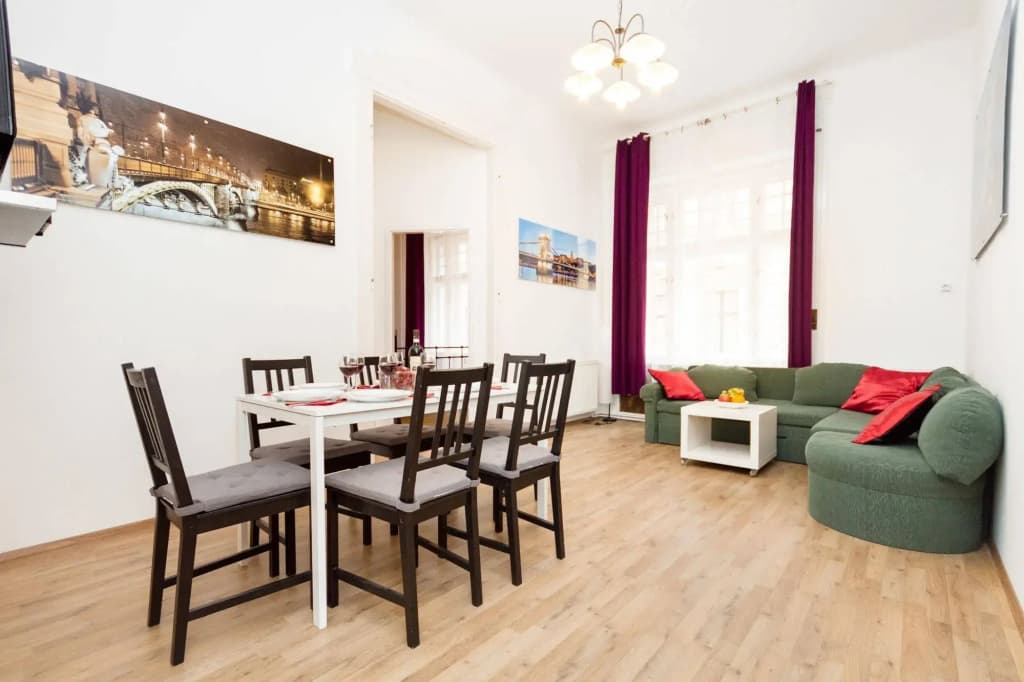 Grand Boulevard Apartments - photo 13