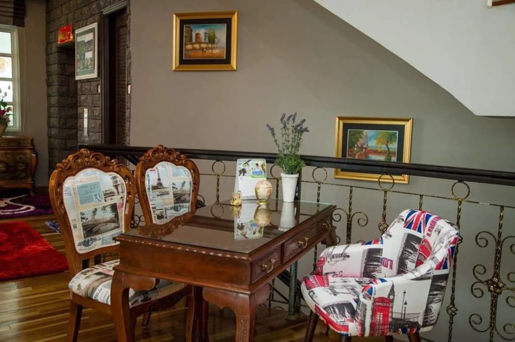 Smurf Inn Homestay - photo 8