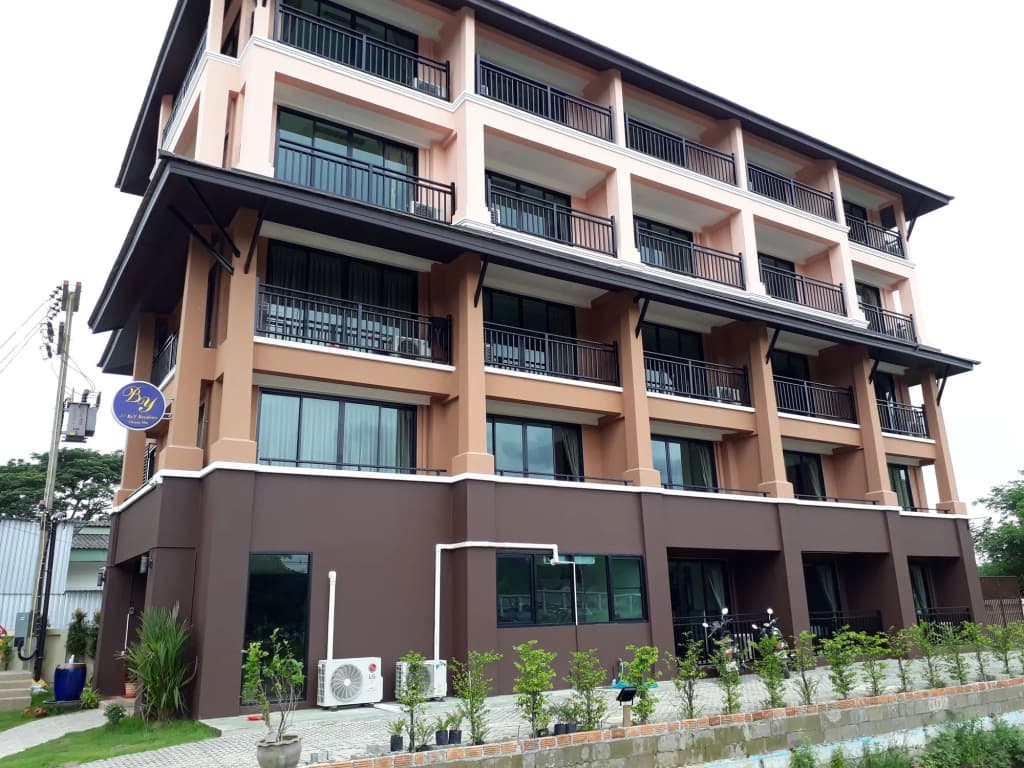 B&Y Residence - main photo
