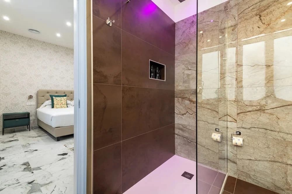 69 Suite Boutique - photo 31