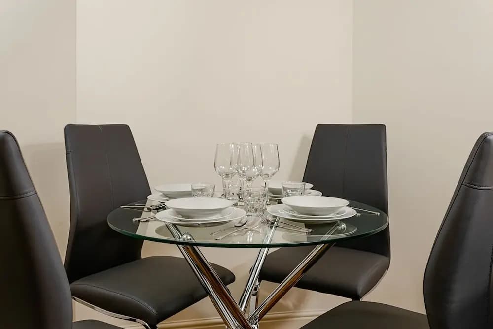 Charming Edinburgh Apartment - photo 9