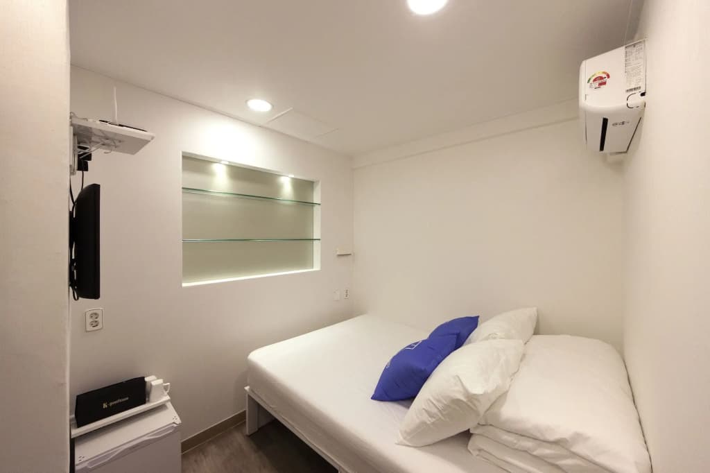 K-Guesthouse Myeongdong 1 - photo 3