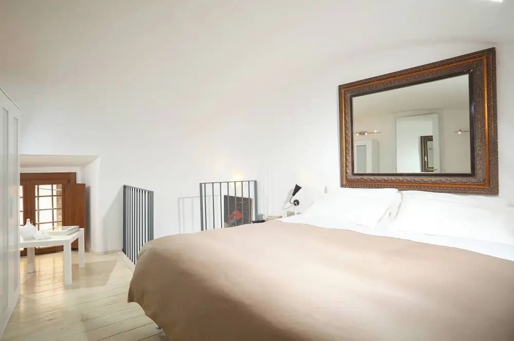 Manray Charming and Modern Ground Floor Loft - photo 2