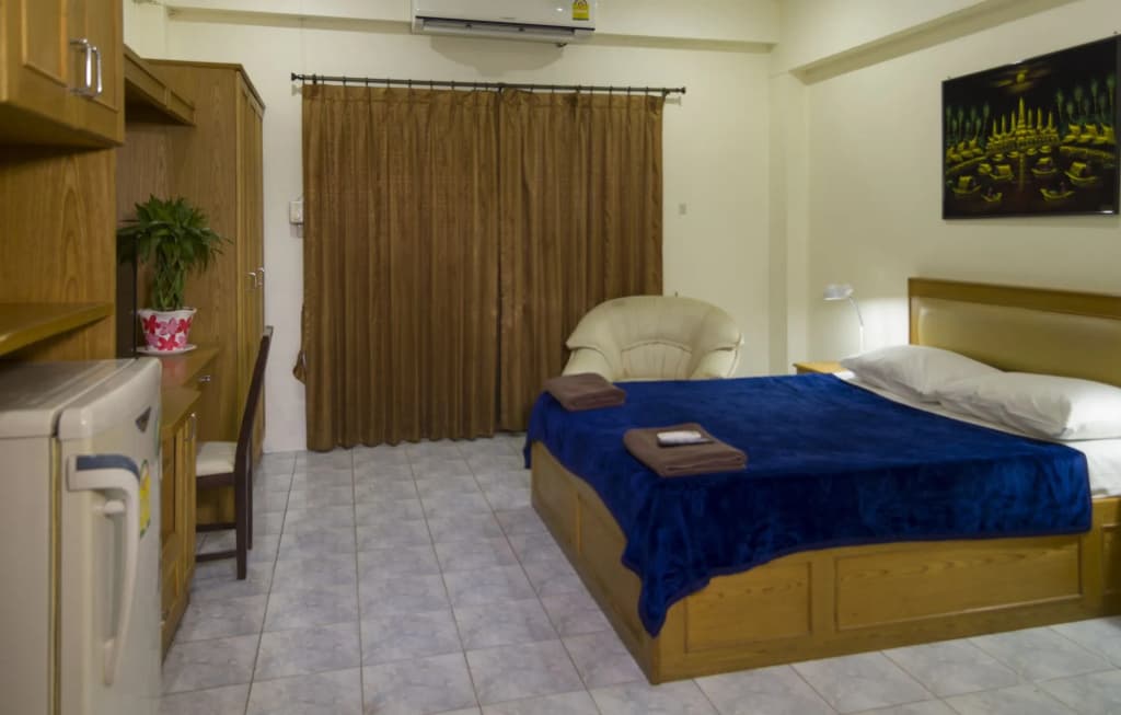 Travellers Rest Hotel - photo 2