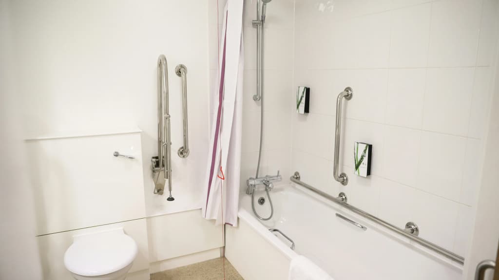 Premier Inn Edinburgh Leith Waterfront - photo 7