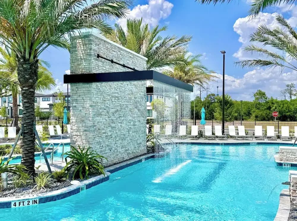Bernie Pool Home 8 BED - photo 17