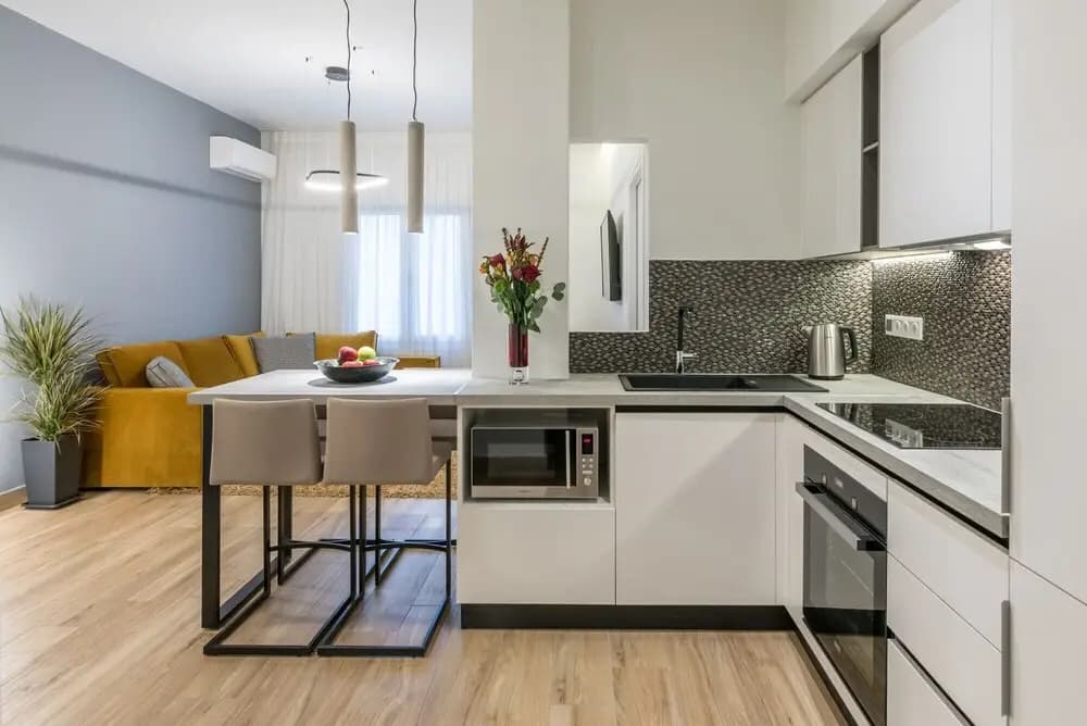 De Minimis - a Chic 3BR Downtown Apartment - photo 12