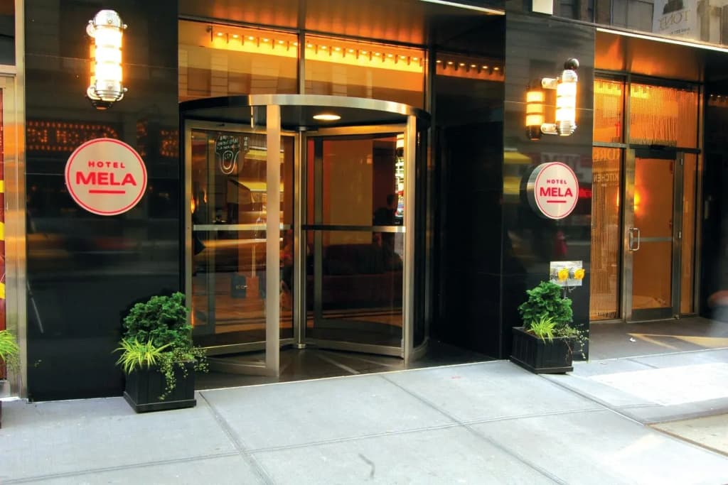 Aura Hotel Times Square - photo 1