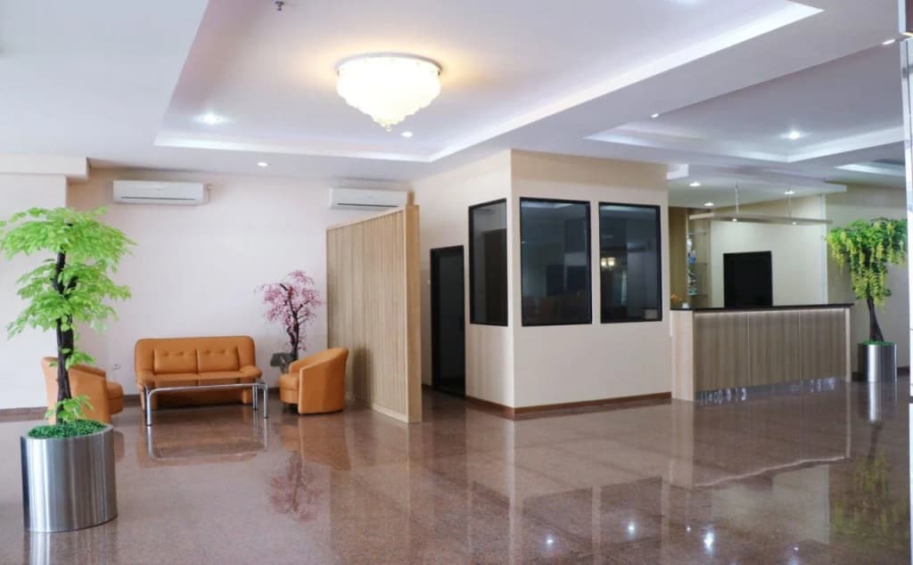 Aurora Hotel - photo 2