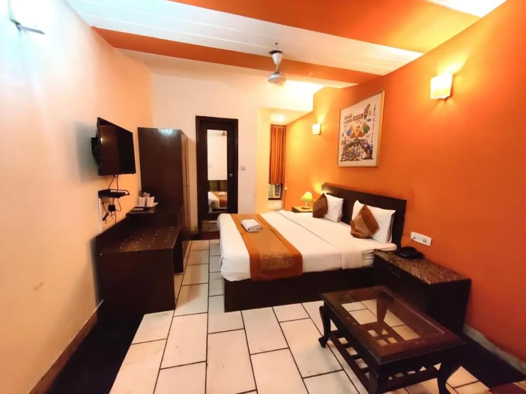 Hotel Unistar - photo 25
