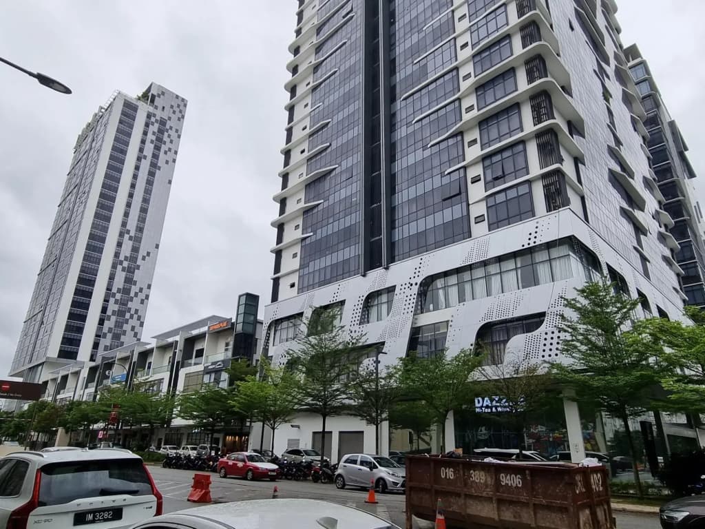 Studio-Auroraplace-KL-bukitjalil-Pavilion2-infinitypool - photo 5