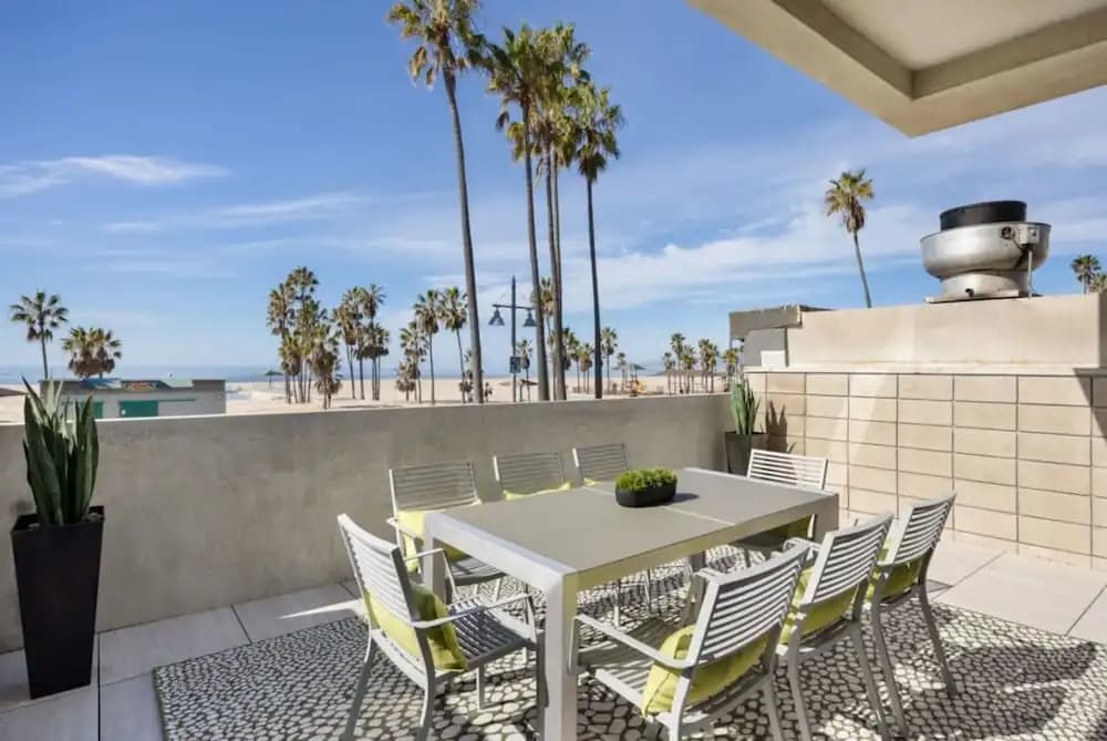 The Santa Monica Sunset - Beachfront Luxury - photo 9