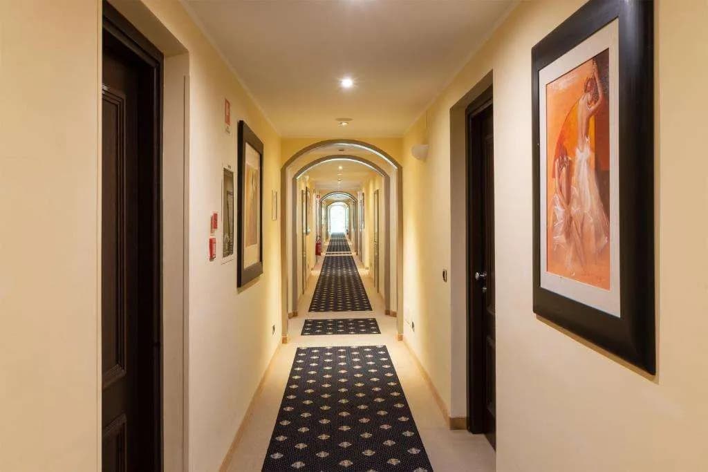Hotel Silver - photo 16