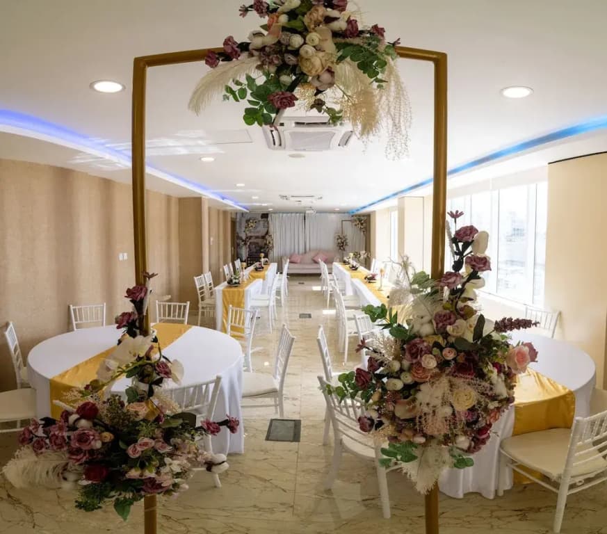 Diamond Star Hotel - photo 23