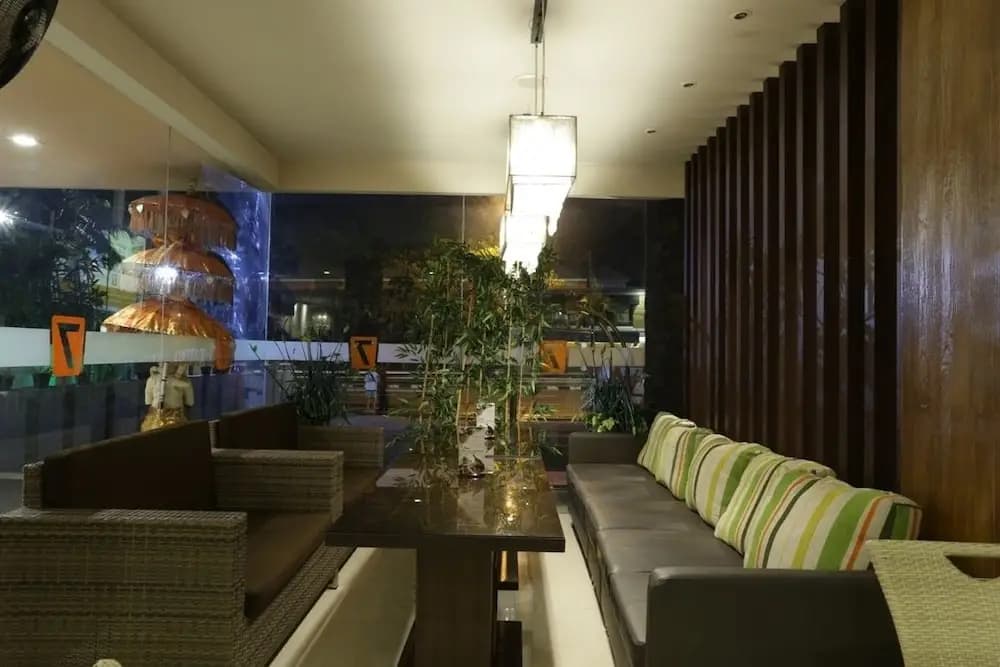RedDoorz @ Sunset Road Kuta - photo 15