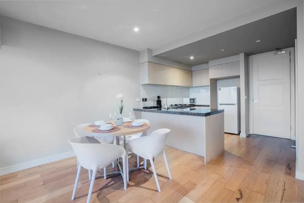 Sweet Apartment At Centro Melbourne - photo 10