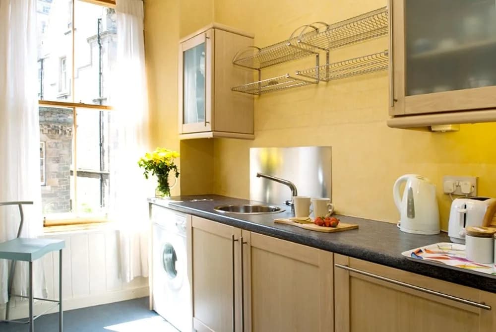 Classic City Apartment - photo 14
