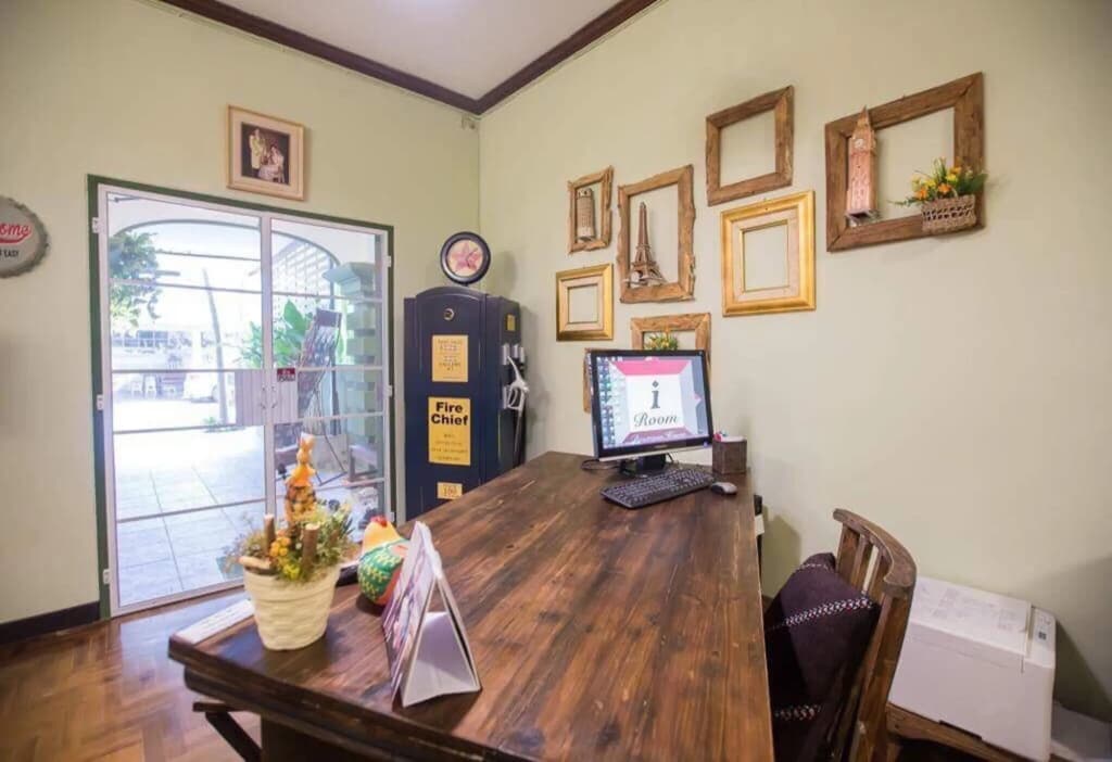 iRoom Boutique House - photo 13