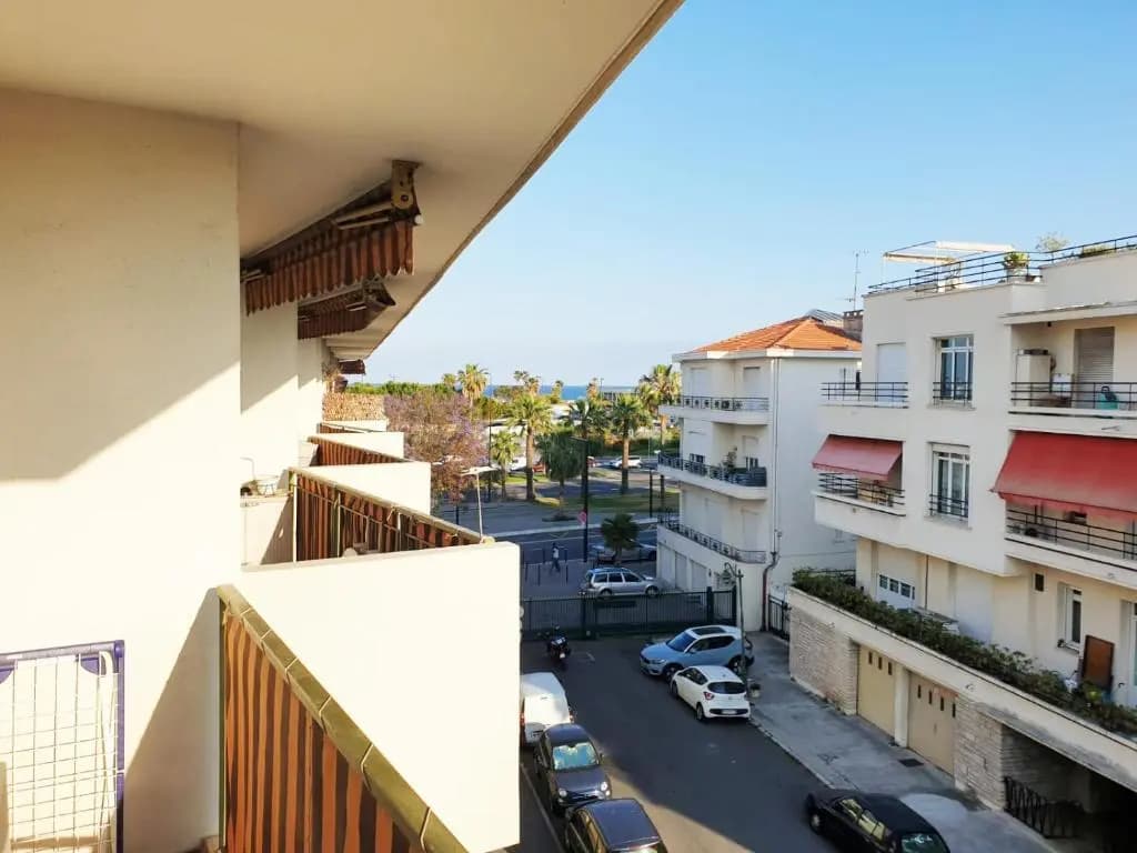 Beautiful T1 with Sea View - main photo