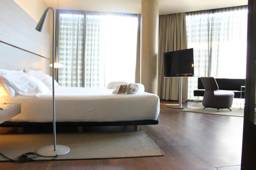 B-Hotel - photo 32