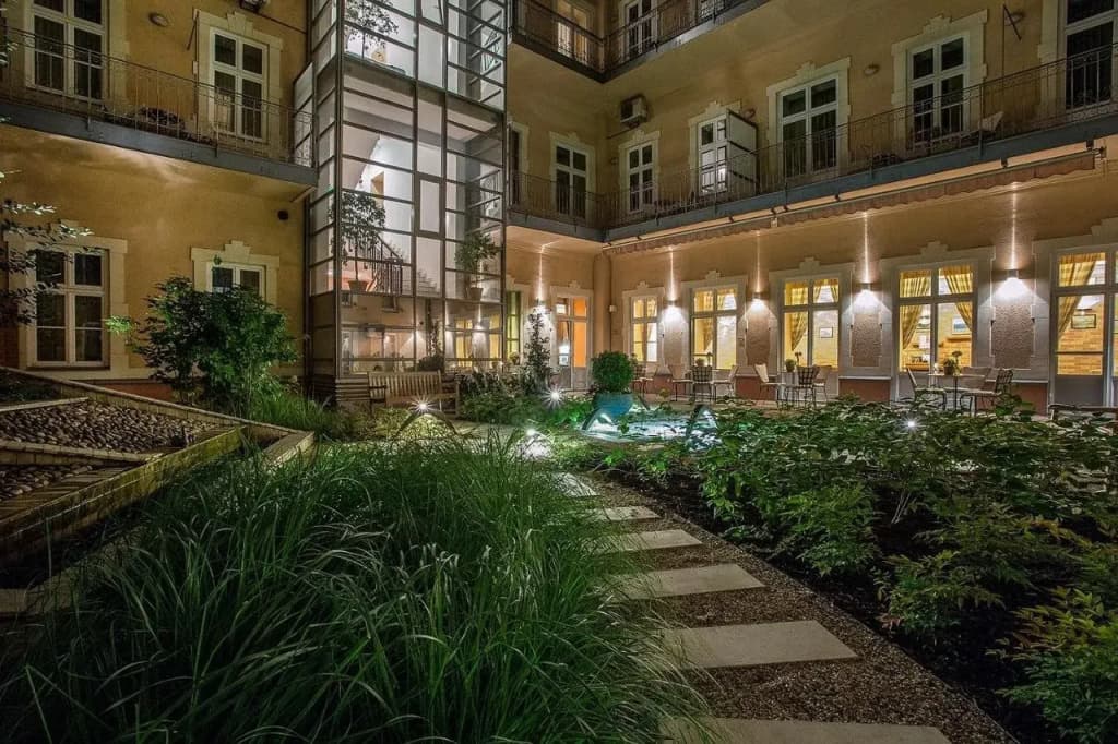 Mamaison Residence Izabella Budapest - photo 1