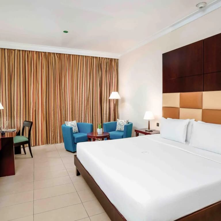 Metropolitan Al Mafraq Hotel - photo 35