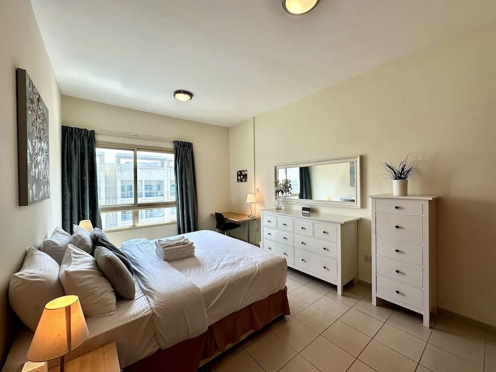 Lux BnB I Turia Tower I Lake & Garden View - photo 2