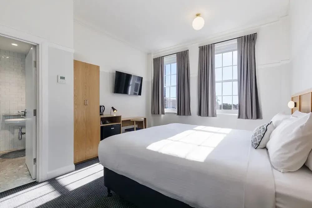Mortdale Hotel - photo 3