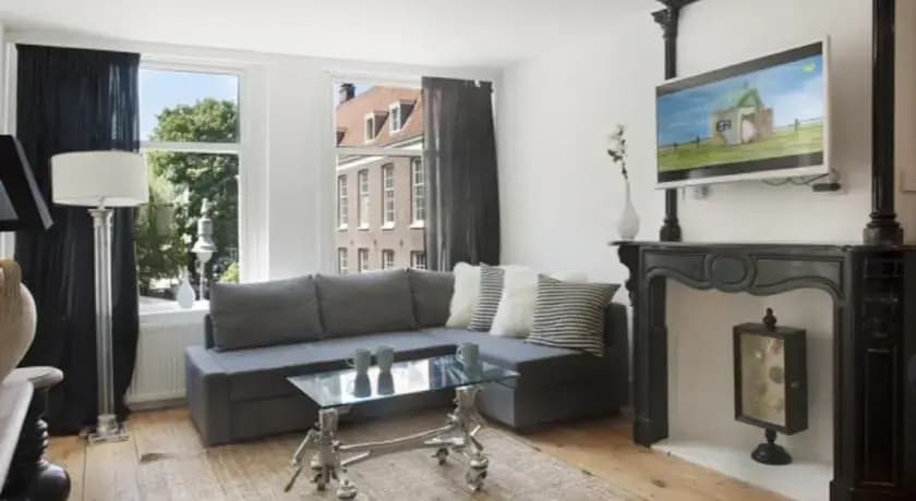 Nassau House - photo 4