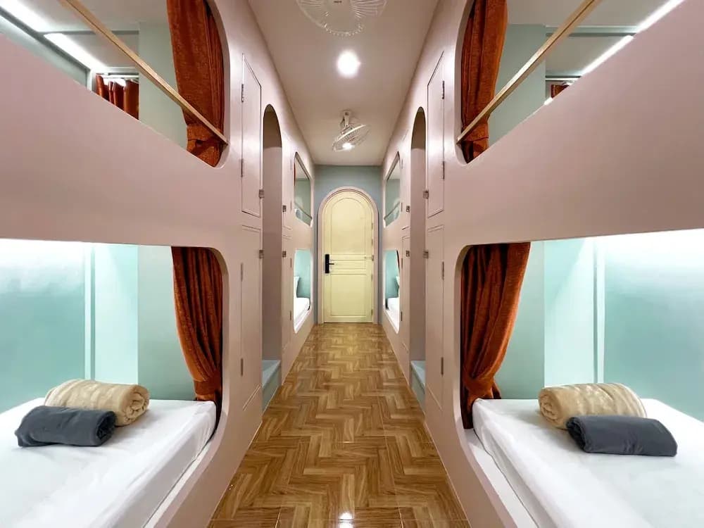 The Sierra Hostel Phuket - photo 9