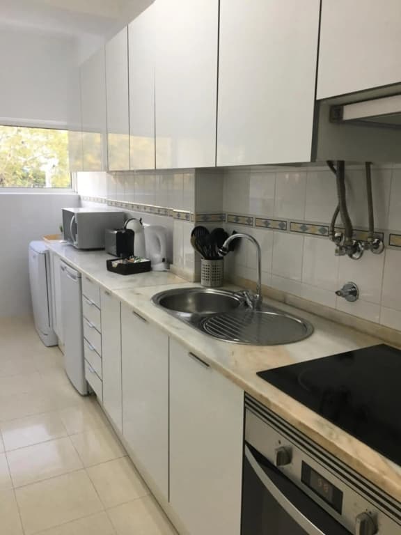 Martas Lisbon Apartment - photo 14
