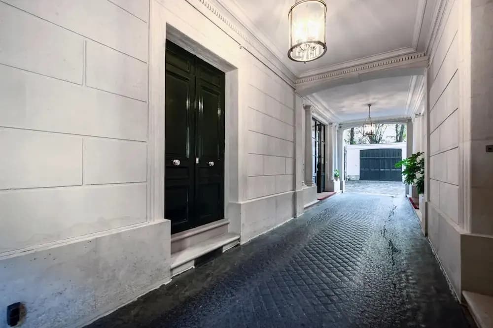 Luxury 3BR Flat Near the Champs Elys es - photo 1