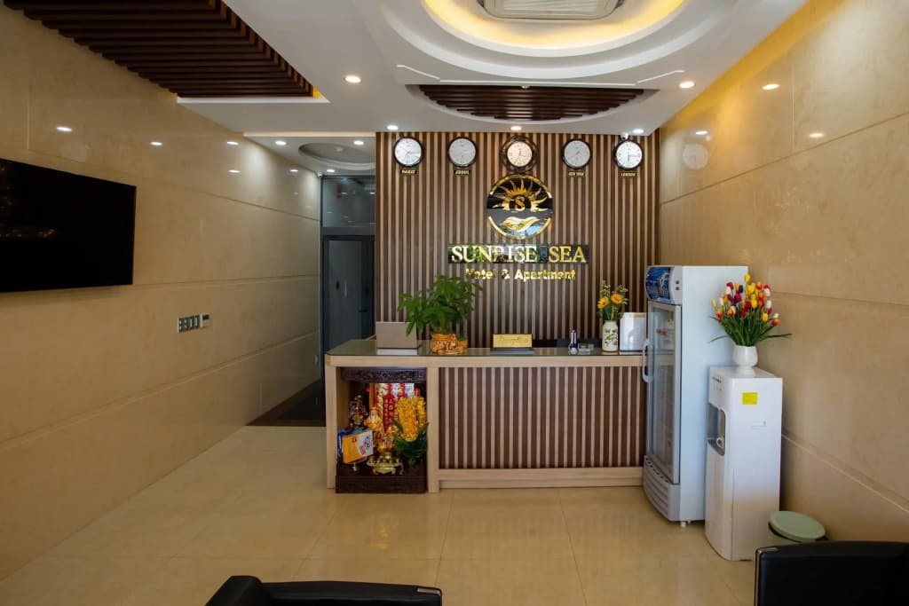 Da Nang Sunrise Sea Hotel & Apartment - photo 2