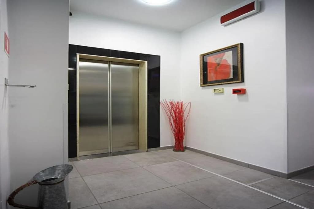 Hotel Paris - photo 12