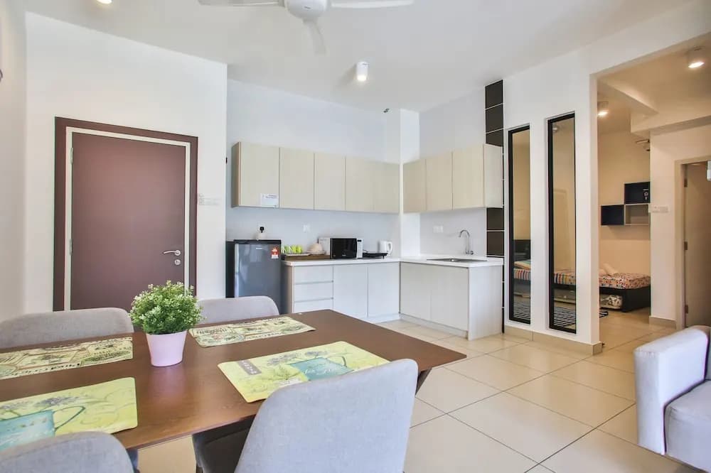OwnAStay Midhill by Symphony Suite - photo 17