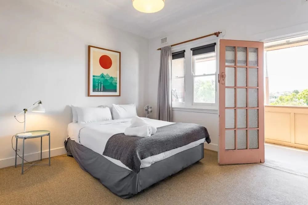 Bright Bondi Beach Pad - photo 5