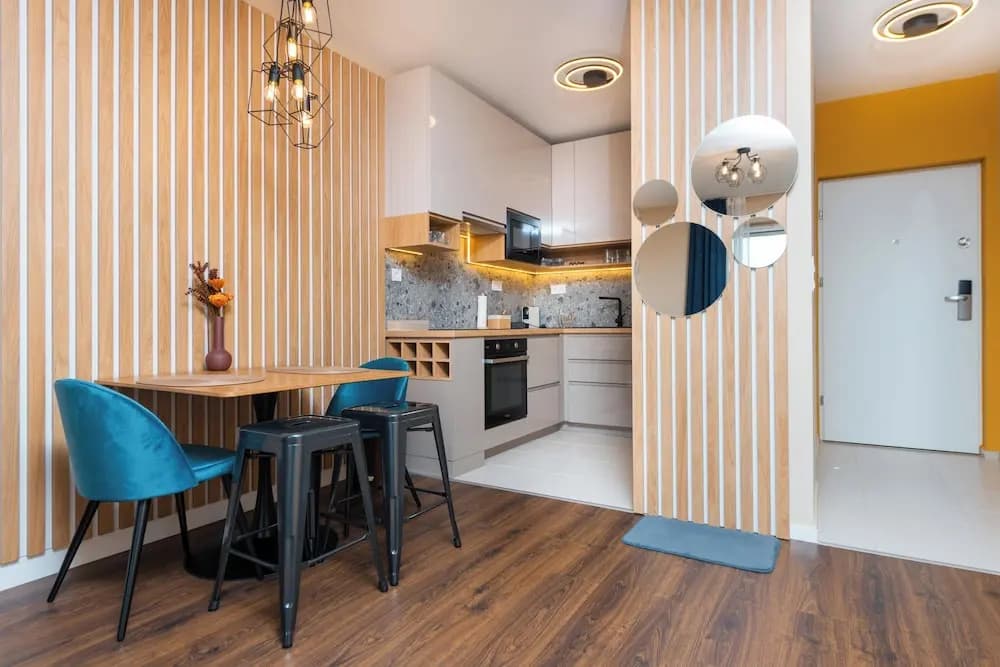 WaterFront City Apartments by FirstHost - photo 14