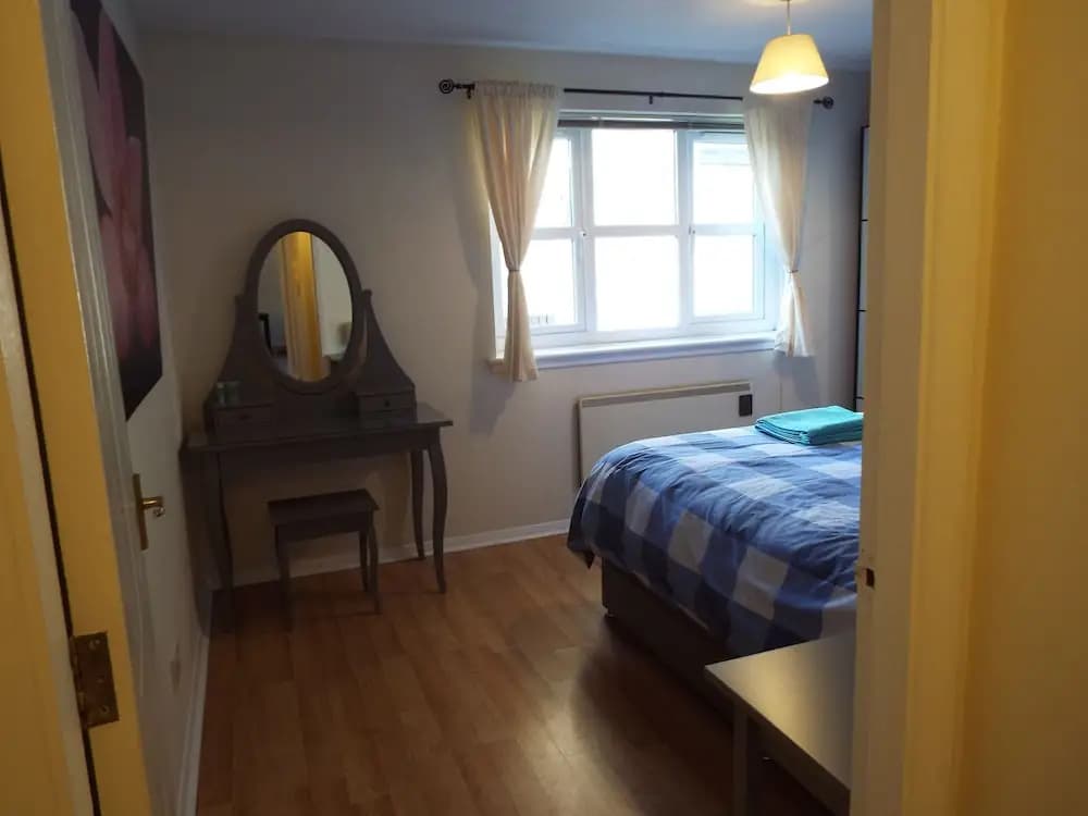 Edinburgh Palace Apartment - photo 4