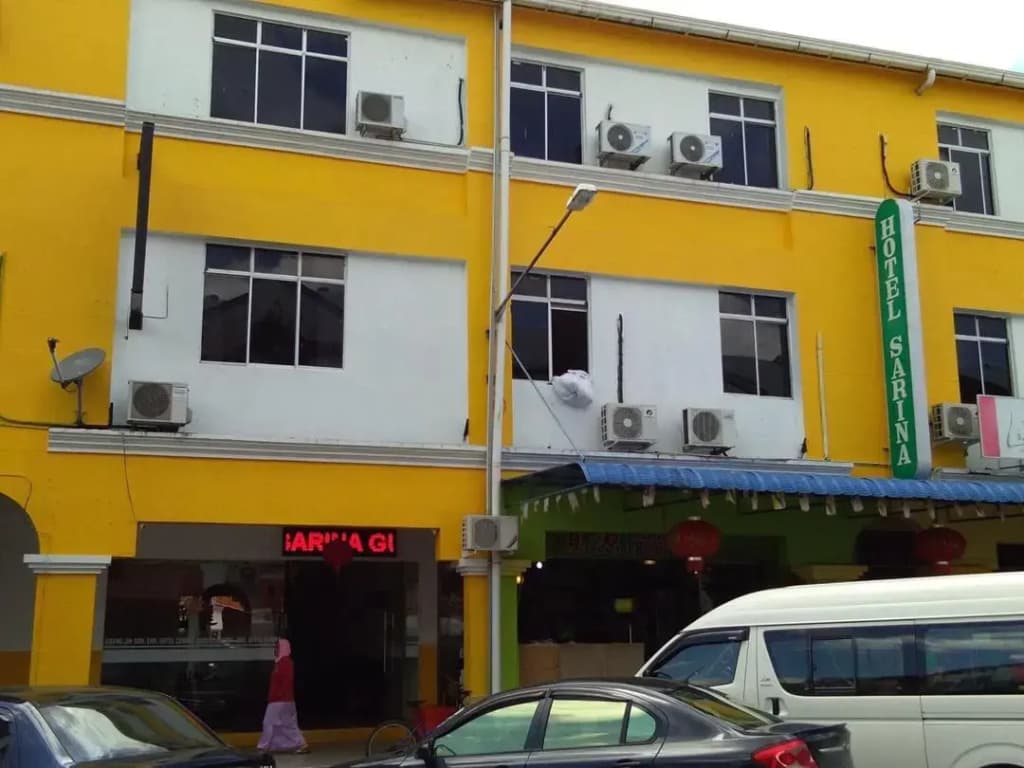 Hotel Sarina - photo 1