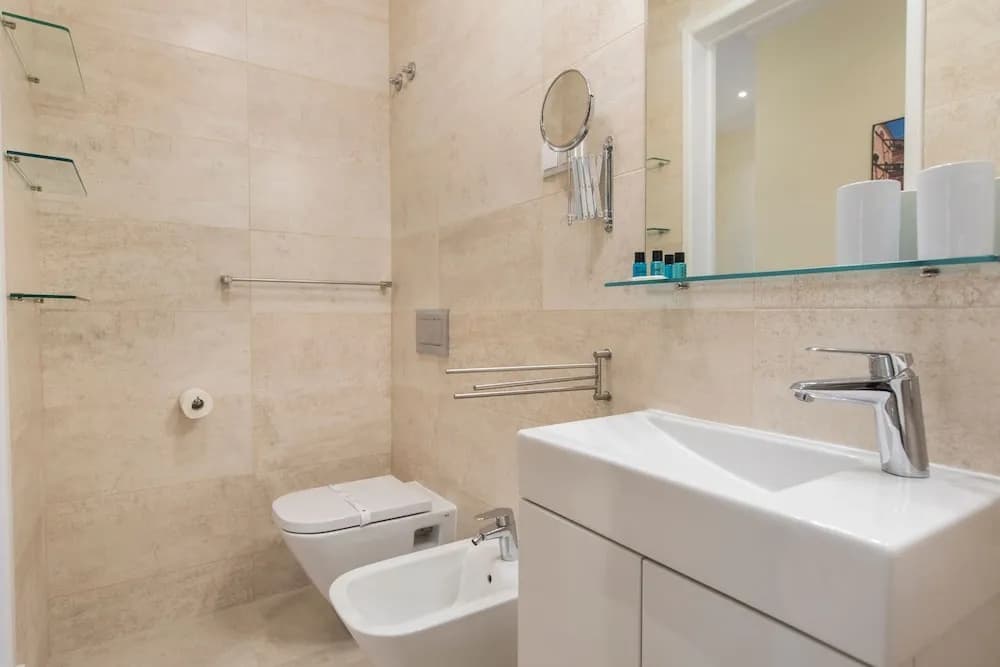 Spacious Graça River View Apartment - photo 8