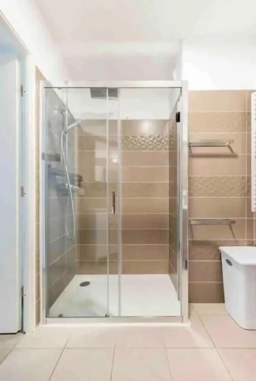 Q&R Renting - Suites Design Luxueuses - photo 9