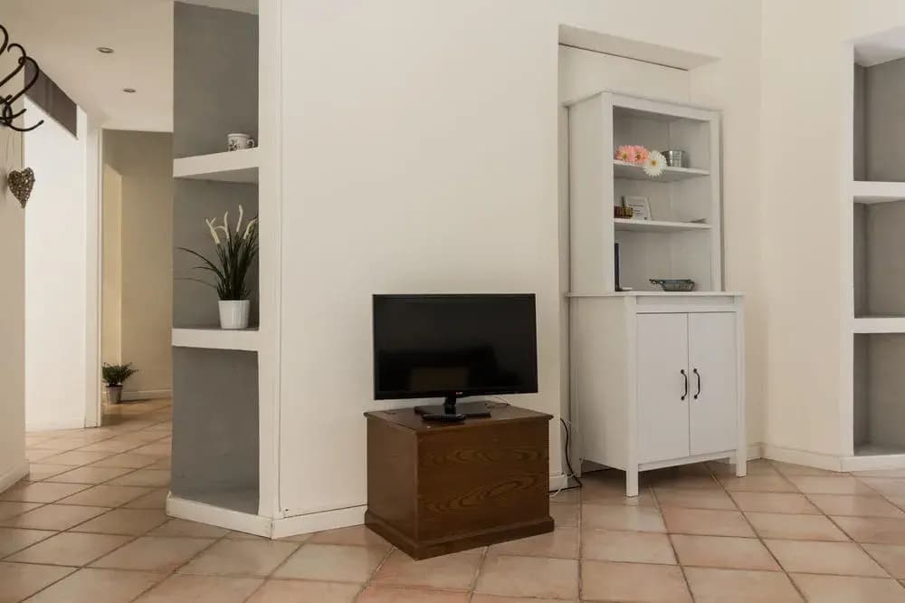 Santonofrio White - photo 20