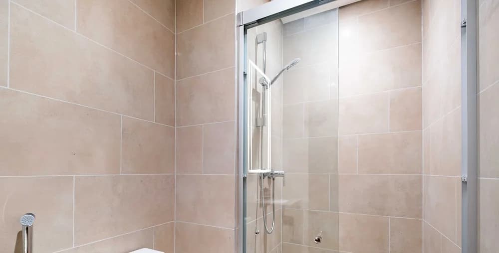 Lux  The Executive Sobha Suite 3 - photo 7