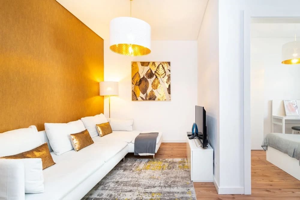 Golden Premium Apartment - photo 4