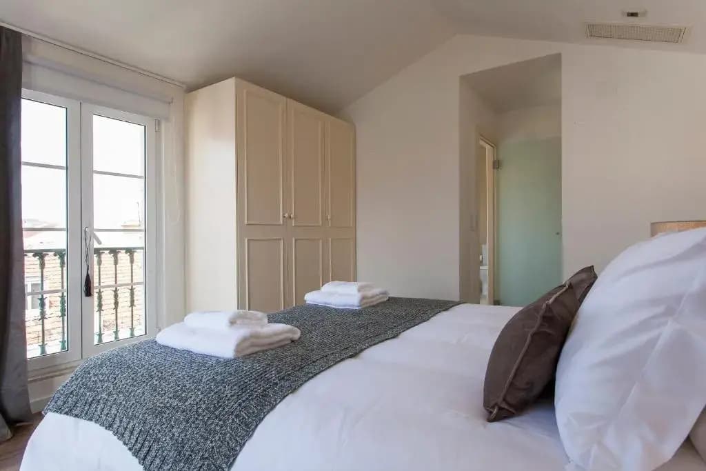 Chiado River View Deluxe Apartment - photo 6