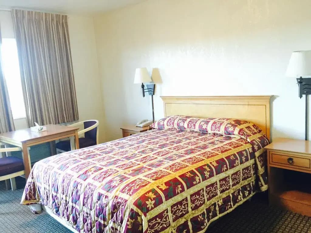 Knights Inn San Francisco Near the Presidio - photo 20