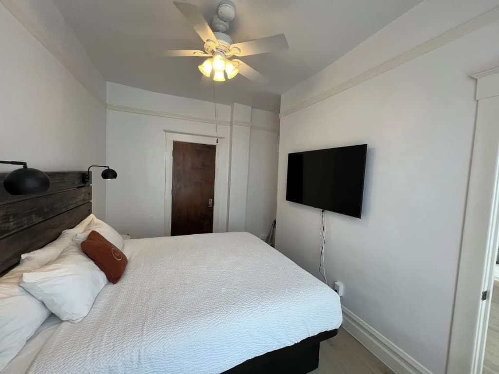 The Andrews Hotel - photo 3